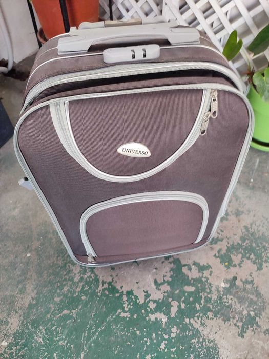 Malas Trolley em bom estado