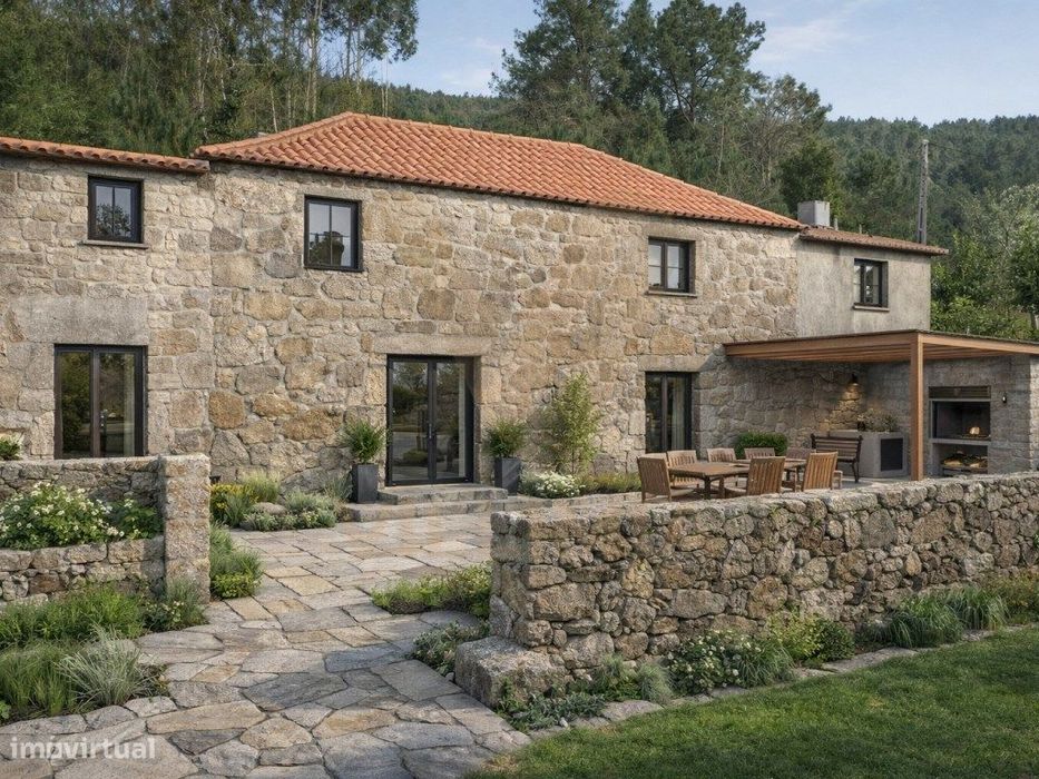Casa Antiga T2 para Restauro | Rendufe, Ponte de Lima