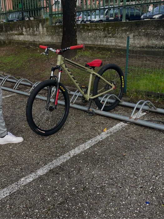 Bicicleta pra wheelling! Ler descricao!!!