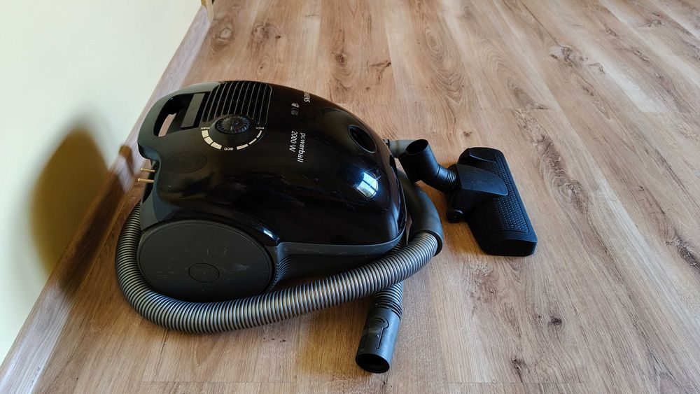 Odkurzacz Siemens 2000 Wat