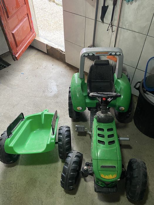 Trator de Criança com Reboque