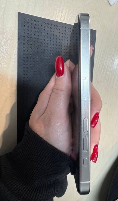 Продам Apple 15 pro