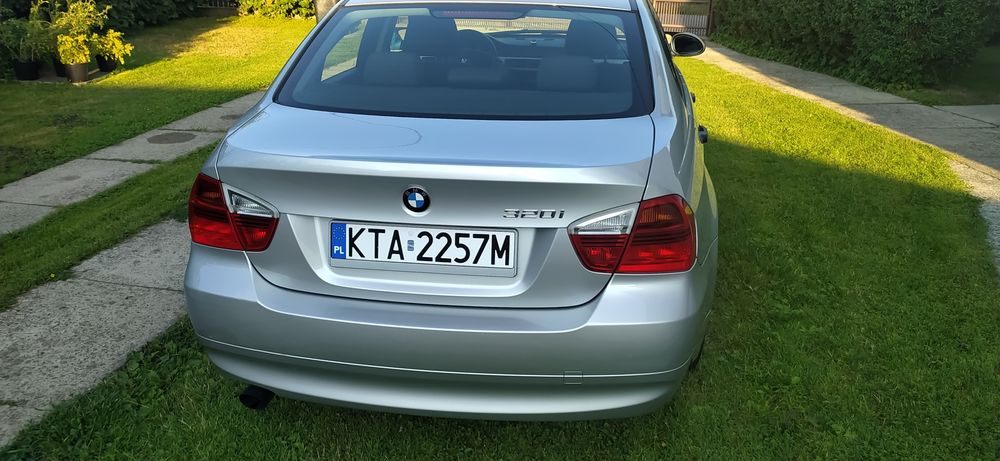 BMW 320i E90 benzyna