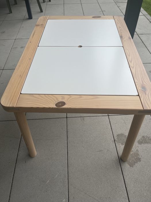 Stolik FLISAT IKEA dla dzieci