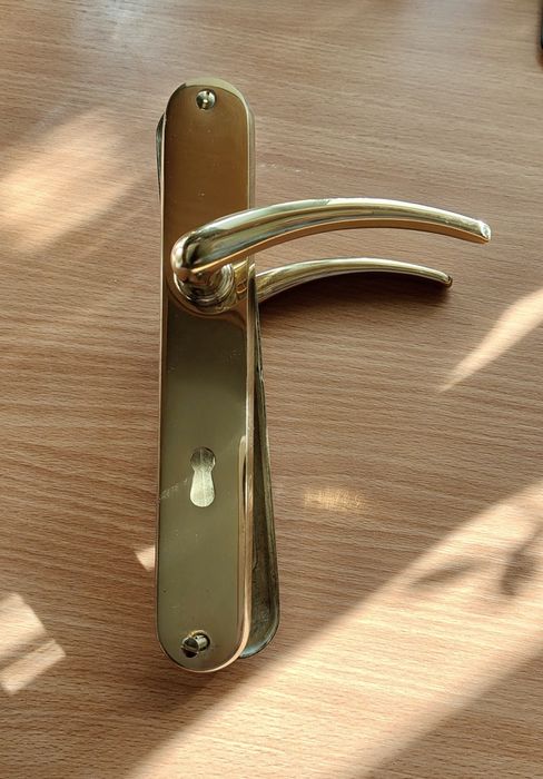 Komplet włoskich klamek mosiężnych do drzwi wewnętrznych, rozmiar 72