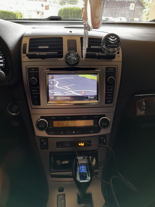 Toyota Avensis T27