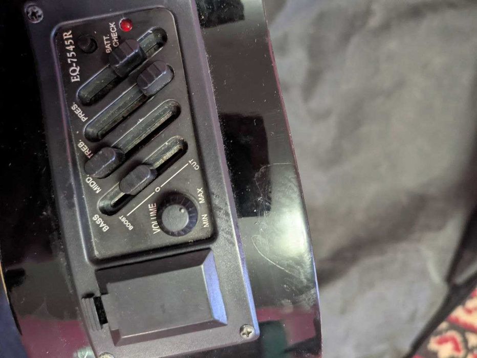 Електро-акустичесская гитара Polcraft 3/4