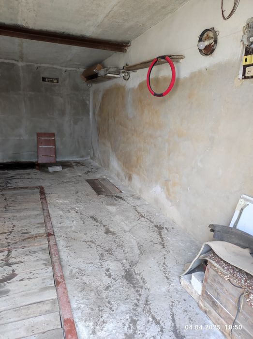 Продам гараж в ГСК