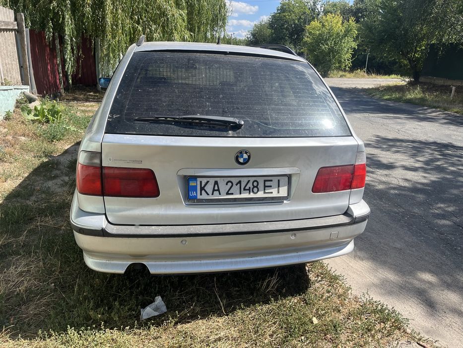 BMW e 39 2000 року