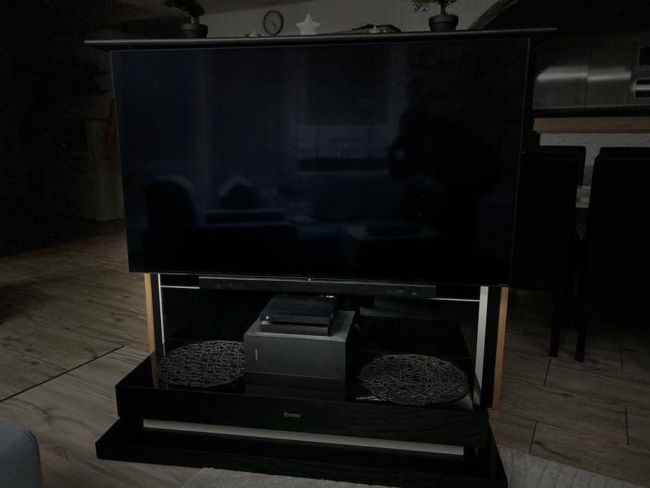 Sprzedam kompletną ściankę z TV LG 65"/Soundbar Samsung/RTV szafka