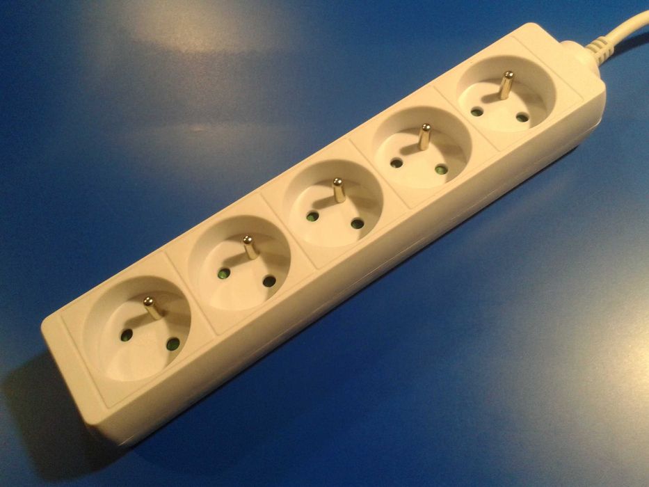 Listwa zasilająca 5 gniazd kabel 3m