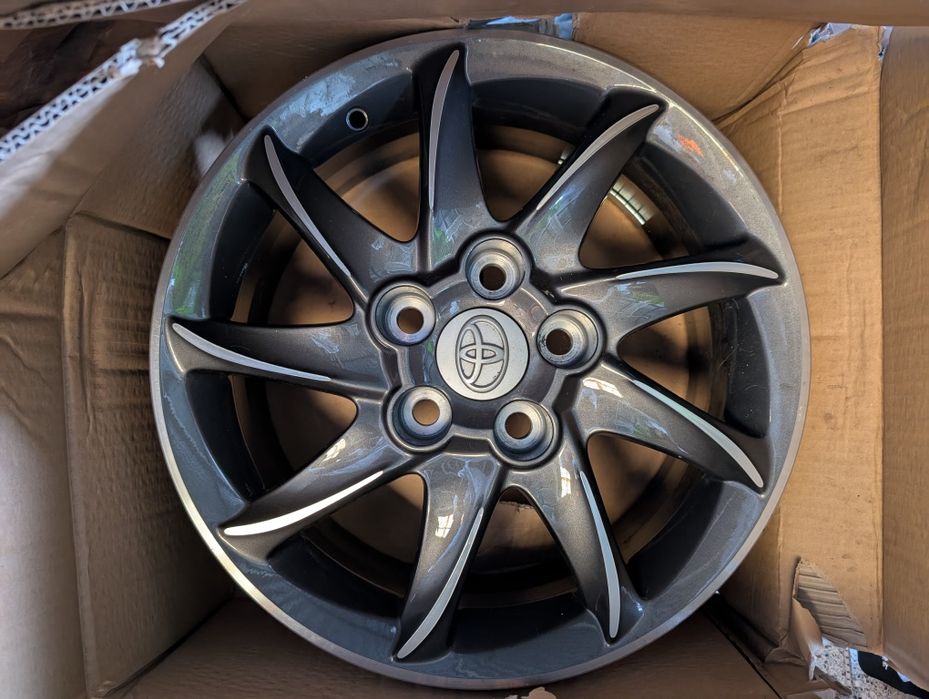 jantes Toyota 16