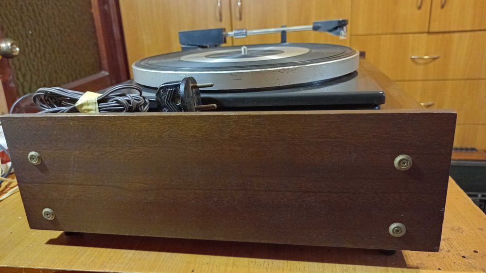 Электрофон "Аккорд-001-стерео" проигрыватель стерео.