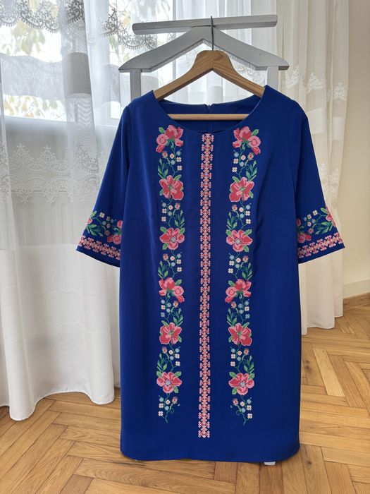 Вишите плаття / машинна вишивка