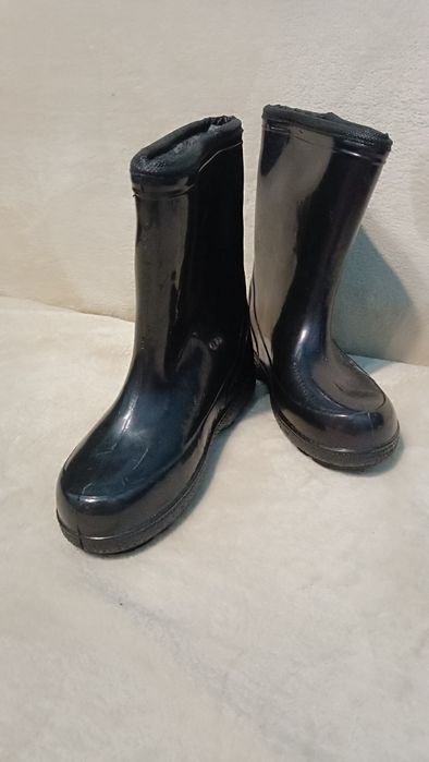 Чоботи з утепленням 33 розмір. довжина устілки 22 см