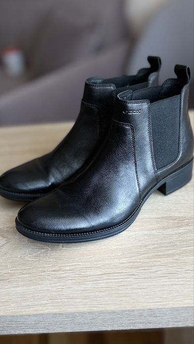 Шкіряні челсі Geox