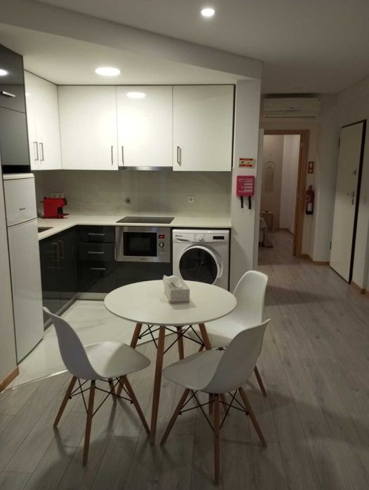 Apartamento T1  Porto junto ao metro