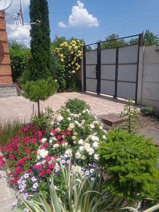 Продам дом с мебелью и техникой.Только продажа ,не здаю