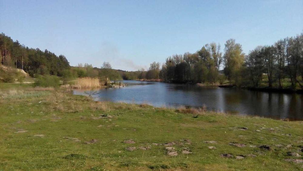 Садиба «Лісова»  розташована від Києва