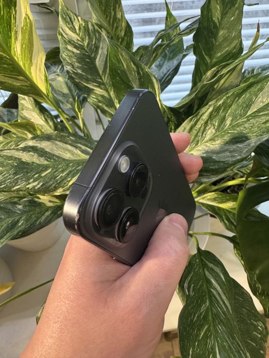 Iphone 15 pro 128 black e-sim