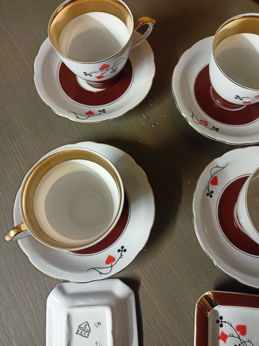 Porcelanowy komplet do kawy z serii brydż Ćmielów