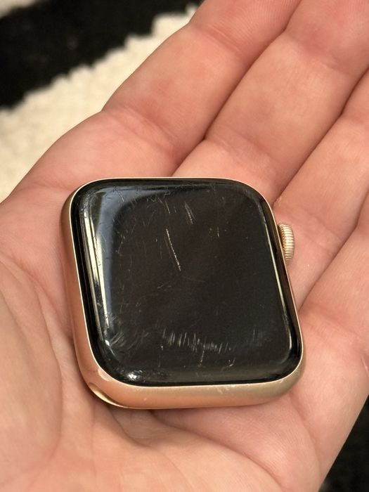 Zestaw iphone 11 pro 64 GB + apple watch 4 seria  44 mm