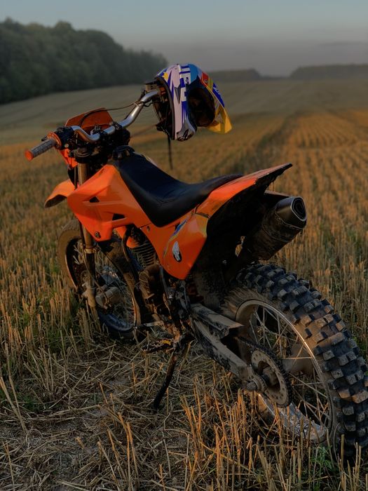 Продам мотоцикл на документах можливий обмін