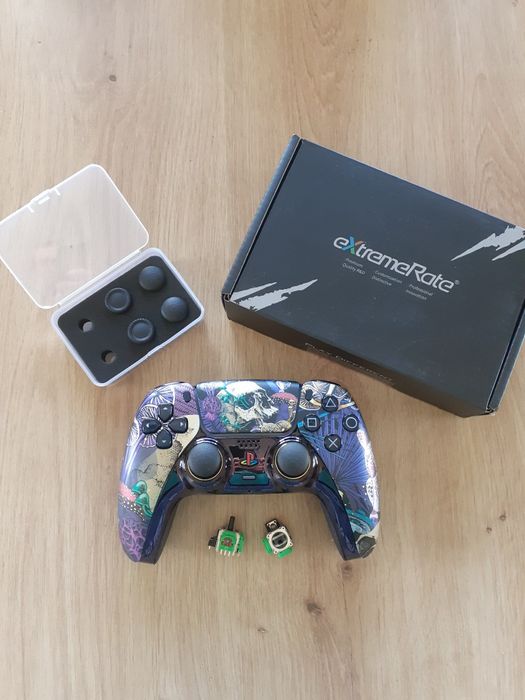 Pad PS5 dualsense,  analogi TMR favor union,  extremerate Spark, custom