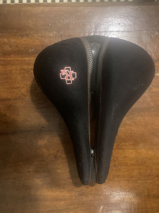 Selim bicicleta SERFAS RX Ultra Gel como novo