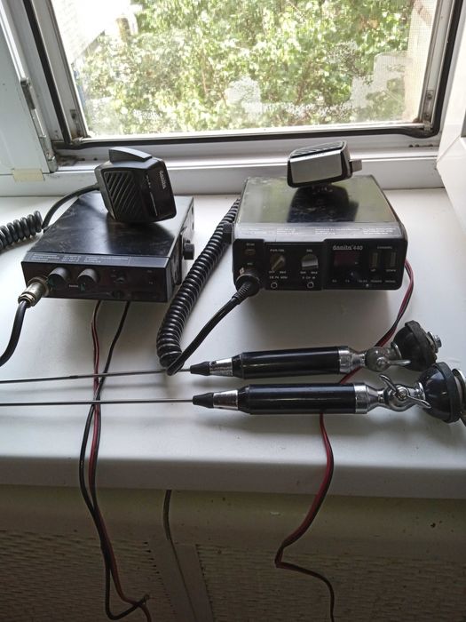 Продам 2 радиостанции danita автомобильные вместе с антеннами.