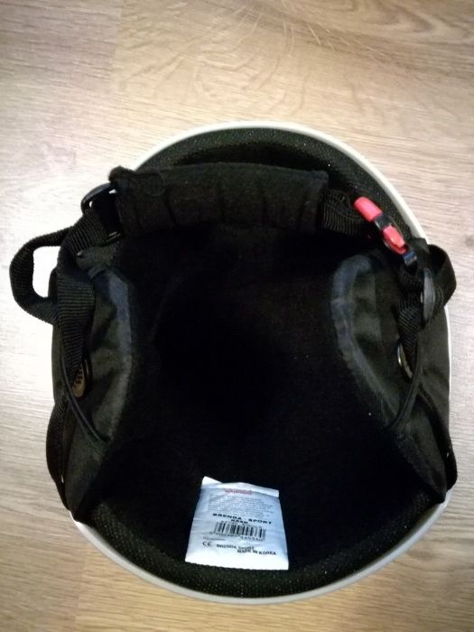 Kask narciarski dziecięcy jak nowy !!!
