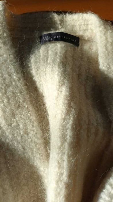 M&S kremowy sweter