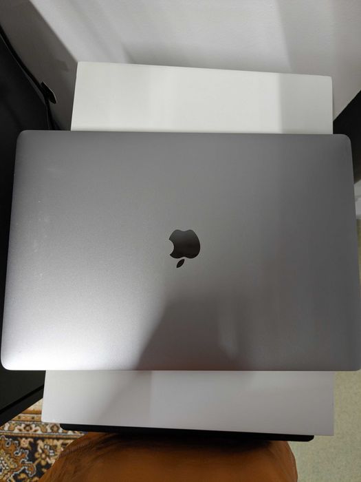 MacBook Pro A1909 / 2018 / 15" / i9 2.9GHz / 32GB /  512GB