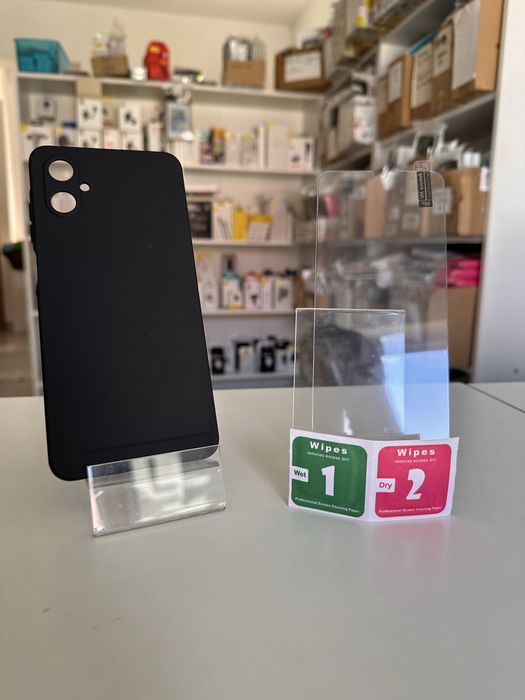 Etui Silicon czarne + SZKŁO hartowane do Samsung Galaxy A06