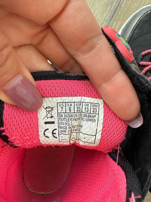 Черевики Ботінки сапожки .на дівчинку Skechers  23