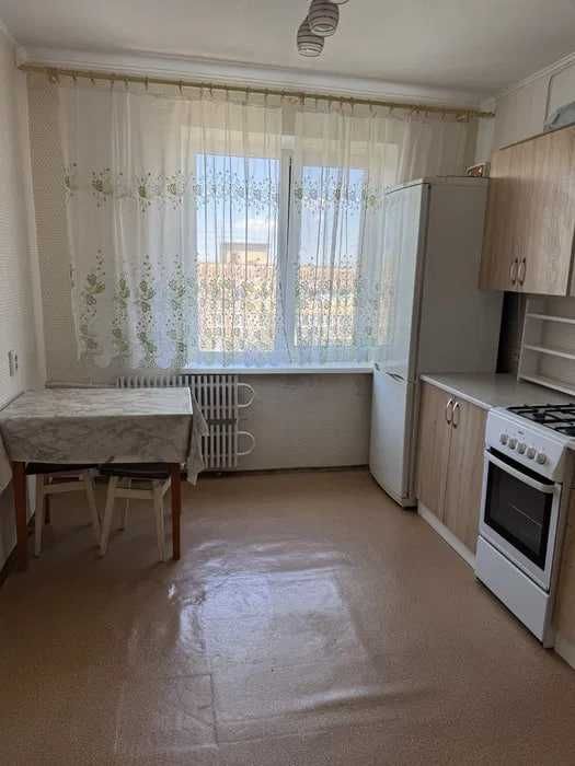 Продам 3 комн. квартиру проспект Поля / Медтехника.