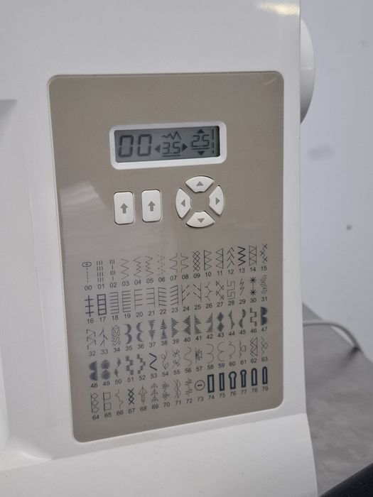 Швейна машинка SINGER Brilliance 6180