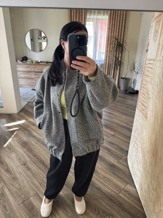 Бомбер ZARA сірий