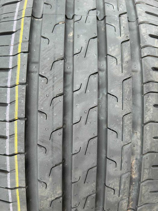 Шини 215/55 R17 94V Continental Eco Contact 6