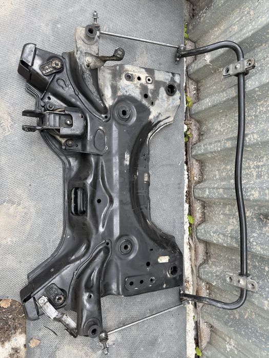 Підрамник Подрамник Toyota ProAce Vivaro C Expert