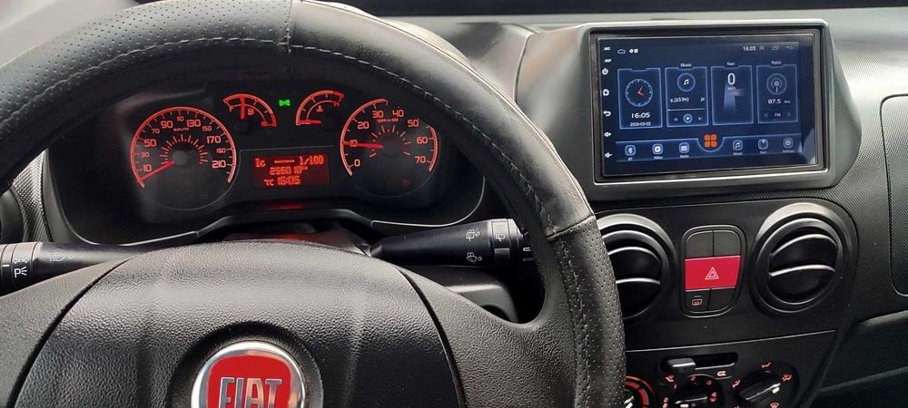Оригінальний пасажир, сімейне авто фіат Fiat Qubo