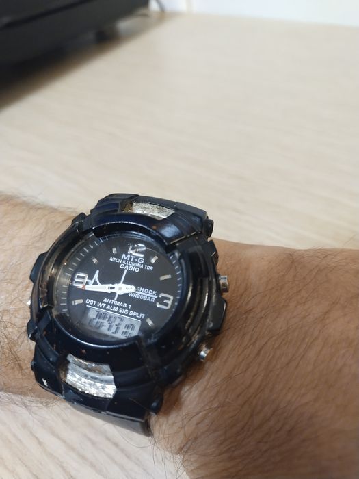 Casio MT-G  neon iluminator