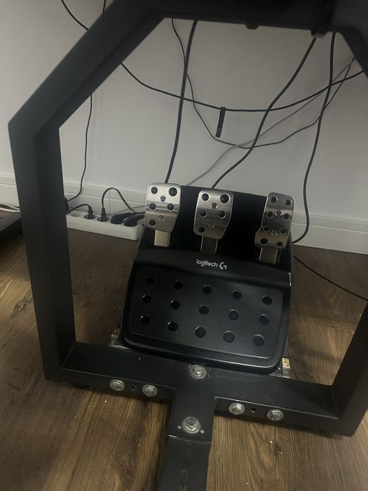 kierownica g29 plus stelarz