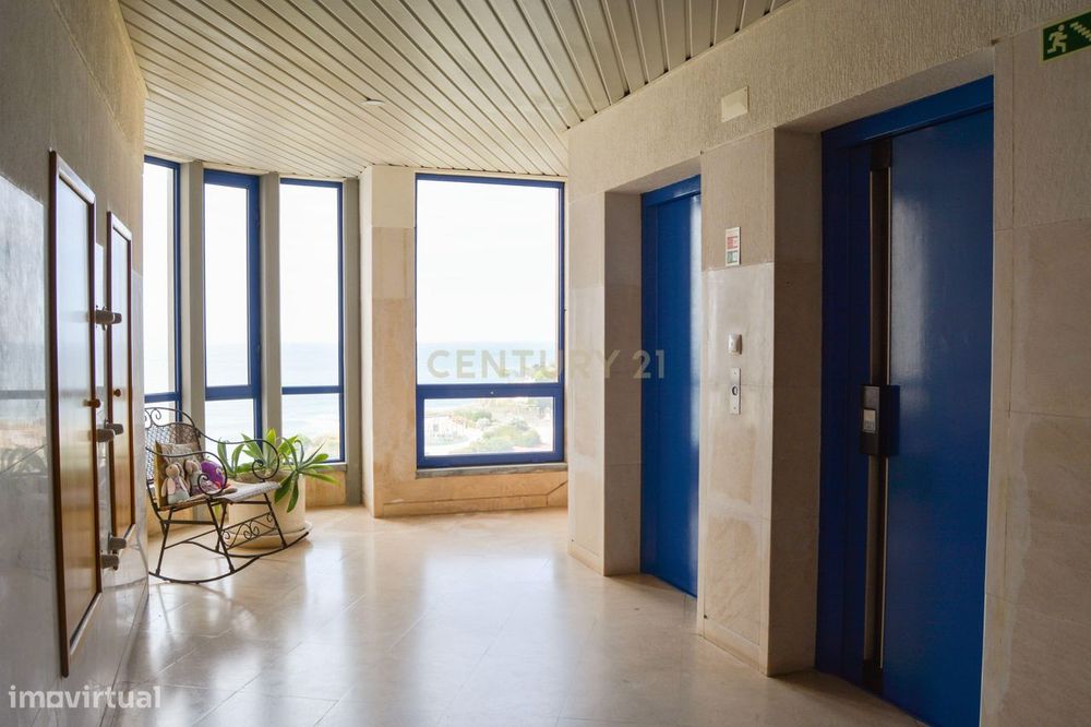 T2 Mobilado com Vista Mar | Guia de Cascais