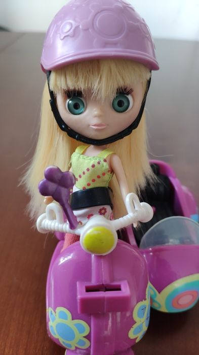 Lalka na motorze od Hasbro