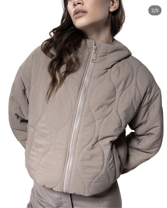 Куртка з капюшоном