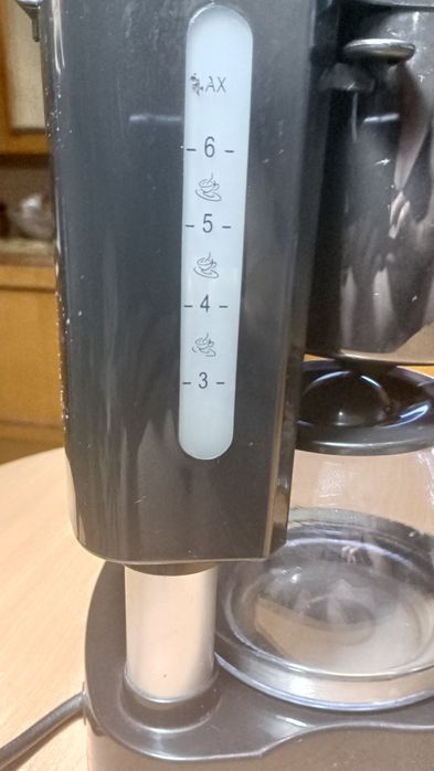 Продаю капельную кофеварку Maestro.