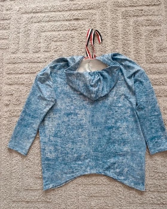 Bluza bluzka z kapturem