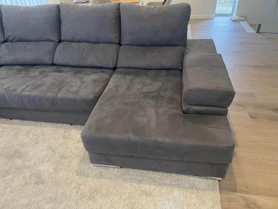 Sofá com curva e chaise long