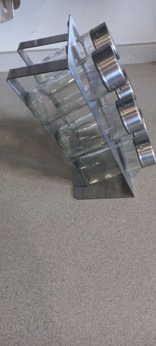6-Spice Jar Stand + Two Extras424592775295815682